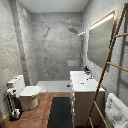 Encantador Com Piscina Alvor